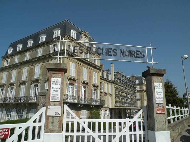 Chambre Grand Lit "Pieds Dans L'Eau" A Trouville Luaran gambar