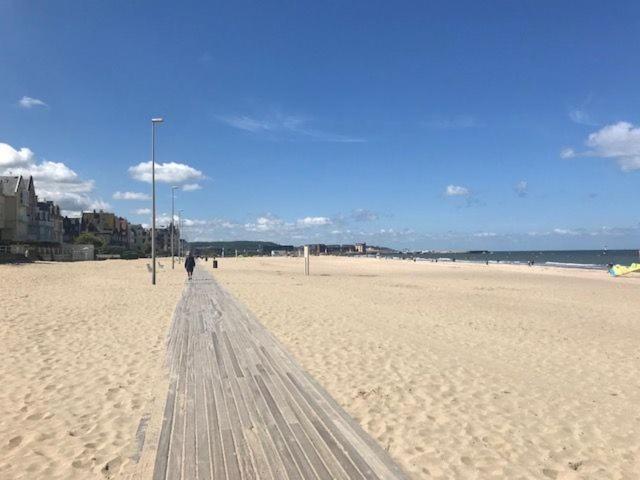 Chambre Grand Lit "Pieds Dans L'Eau" A Trouville Luaran gambar